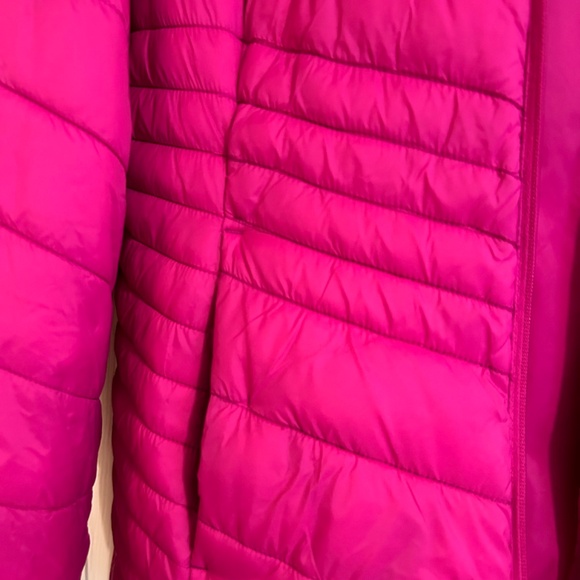 Pink puffer jacket - Picture 4 of 6